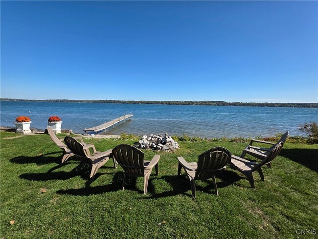 Foto del edificio - 5358 W Lake Rd