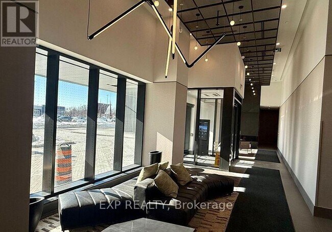 Building Photo - 1007 The Queensway