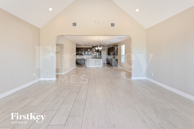 Foto del edificio - 215 Brazos Dr