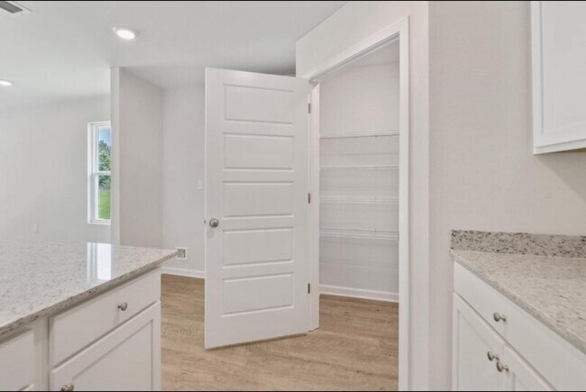 Building Photo - 149 Needle Thrush Cir