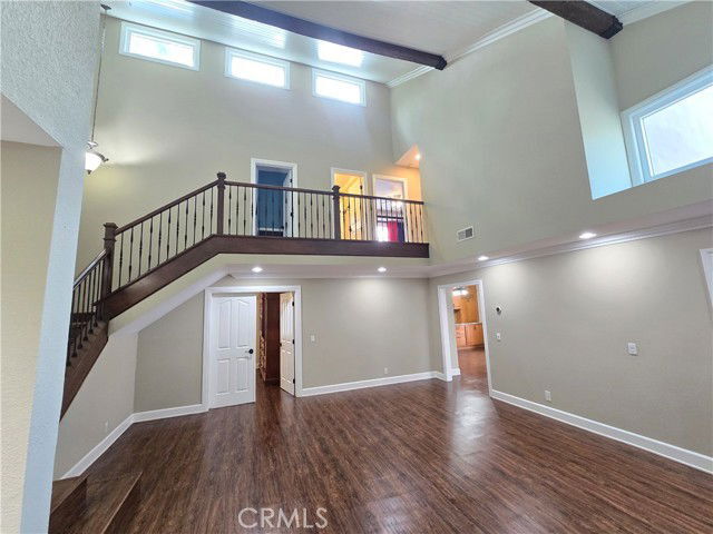 Foto del edificio - 24832 Forest Knoll Ln