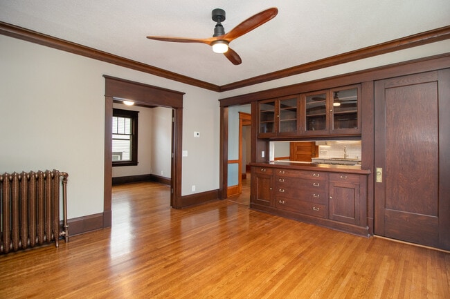 Building Photo - 737 Sims Ave