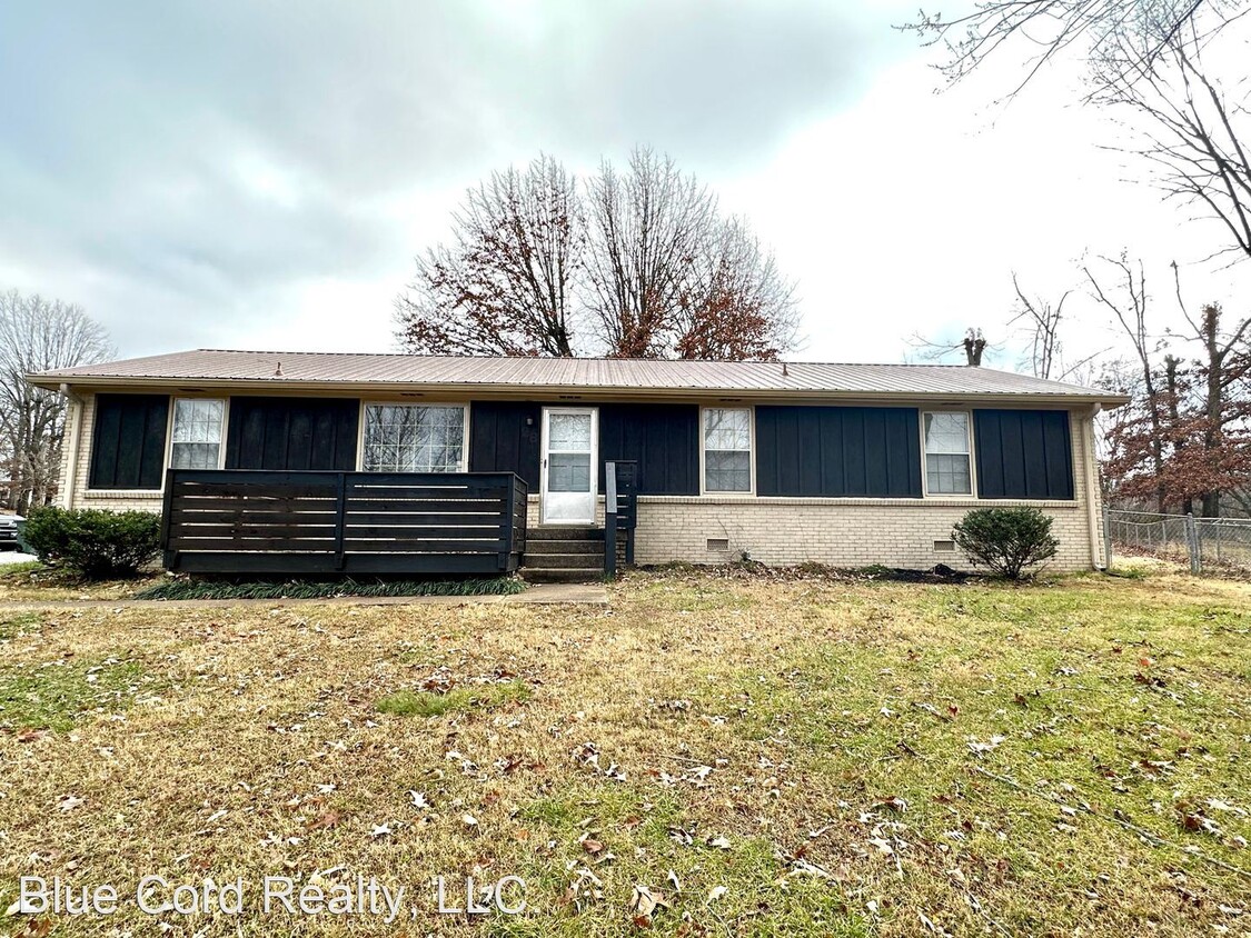 Primary Photo - 3 br, 1.5 bath House - 28 Leonard Drive