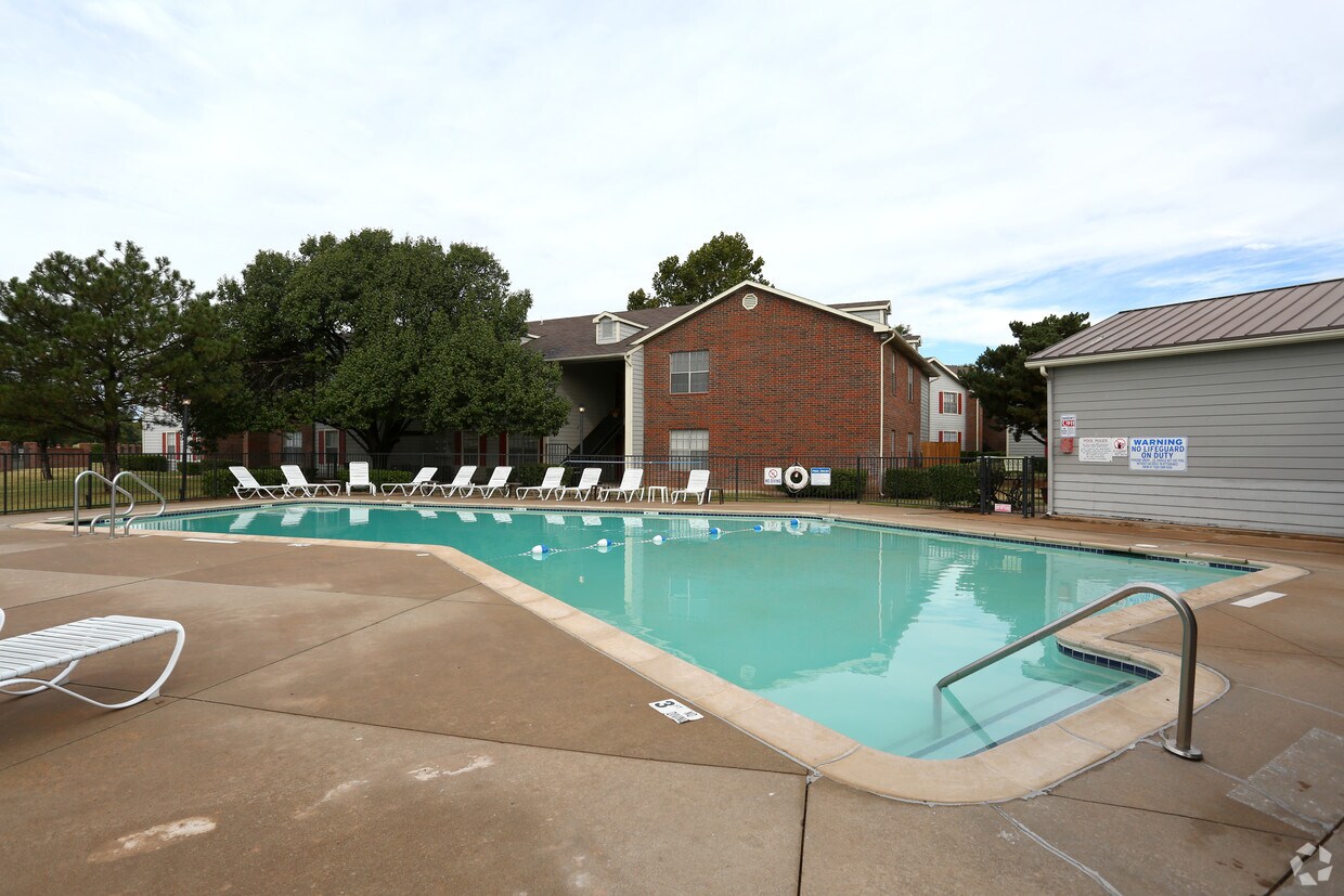 Willowpark Apartments in Lawton OK Apartments 6701 NW Maple Lawton