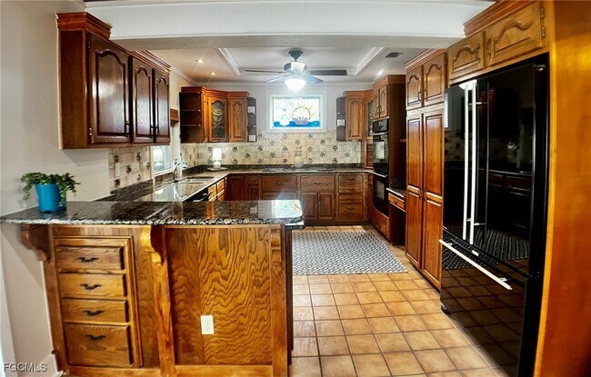 Foto del edificio - 1263 Caloosa Dr