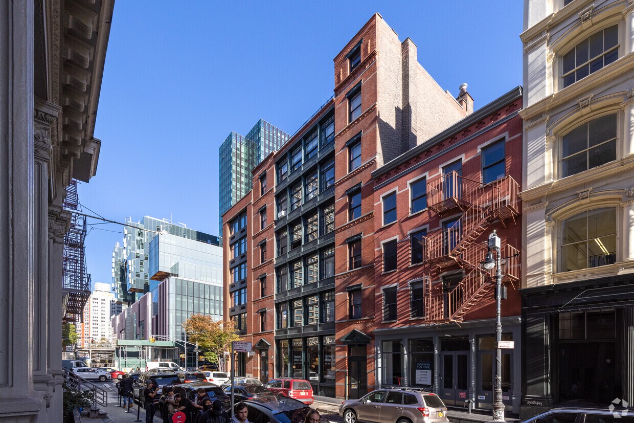 Primary Photo - 150 Greene St