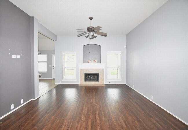 Foto del edificio - 30315 Castle Forest Dr