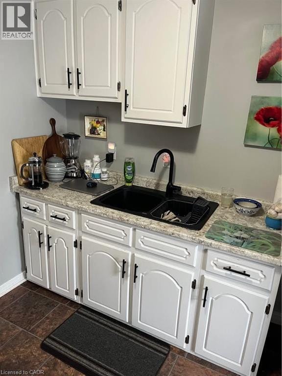 Building Photo - 3850 Fernwood Ln