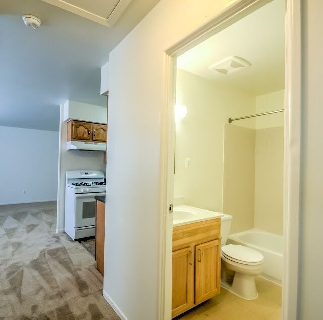 Foxwood Manor Apartments Levittown, PA