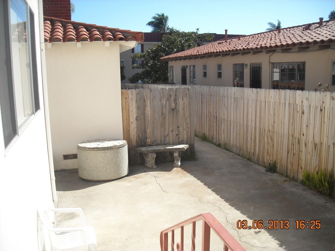 Primary Photo - 1650 Diamond St