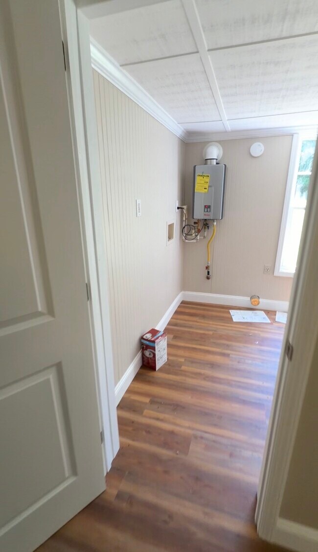 Foto del edificio - Adamsburg Home