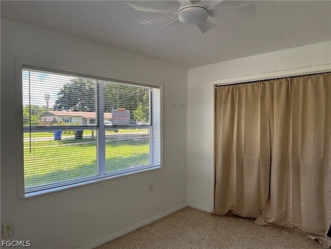 Foto del edificio - 4048 Edgewood Ave