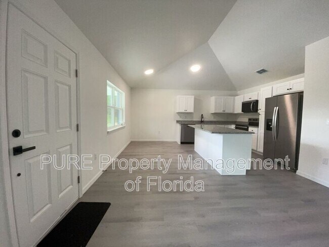 Foto del edificio - 6070 SW 137th Loop