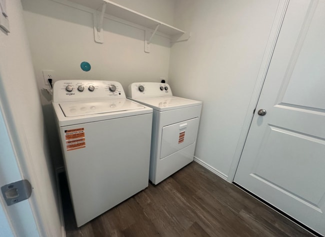 Foto del edificio - 6059 Diamond Vis Ct