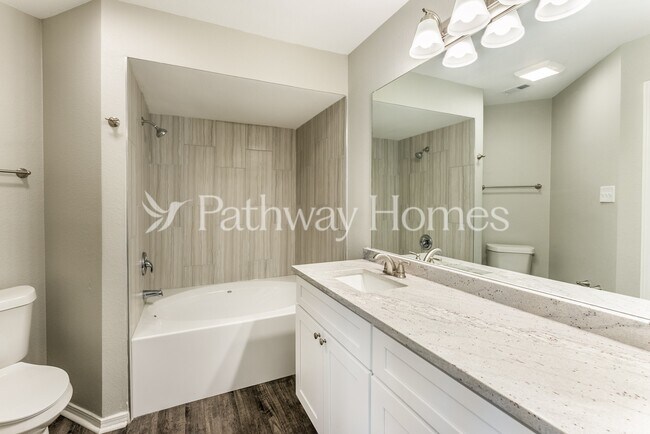 Building Photo - 920 Fairbanks Cir