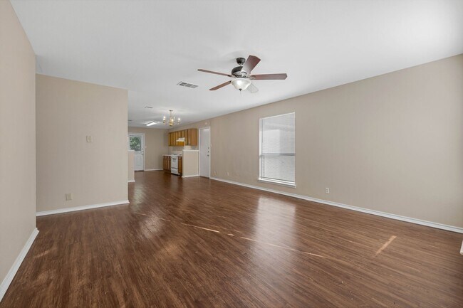 Building Photo - Single Family Rental in NW San Antonio!!