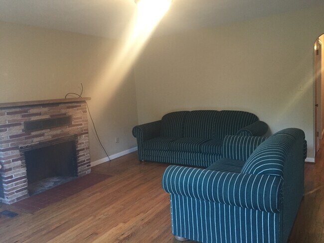 Foto del edificio - Nice 5 bedroom 3 bath home minutes from OSU