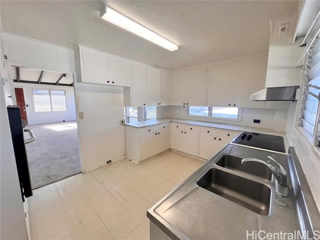 Building Photo - 1450 Kolopua St