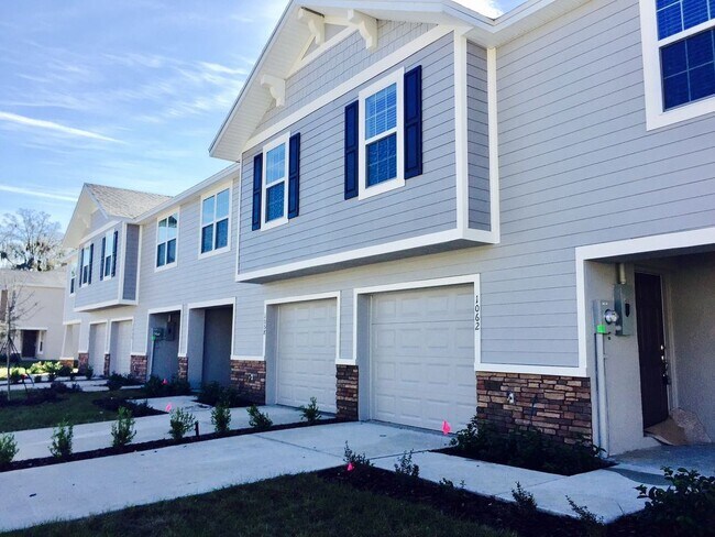 Foto del edificio - 1012 Dossey Oaks Lane Lakeland FL 33811