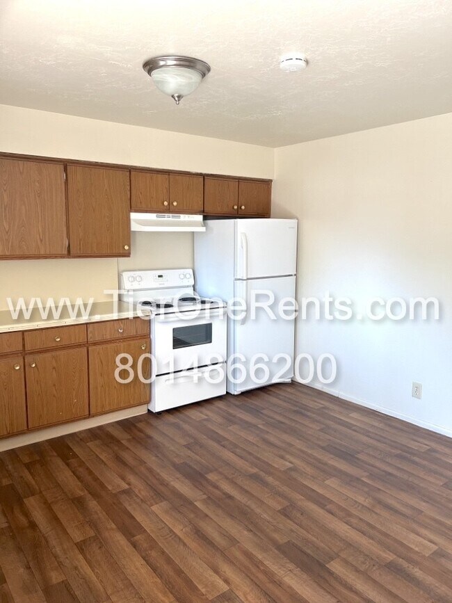 Foto del edificio - This property offers a NO DEPOSIT option a...