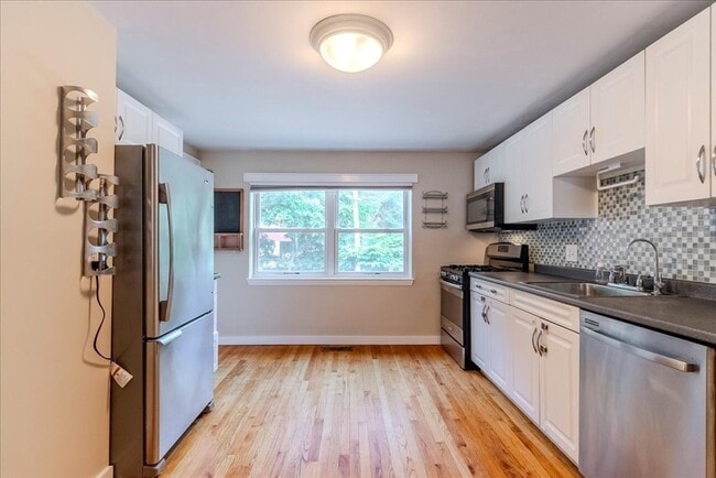 Building Photo - 37 Aldrich Rd