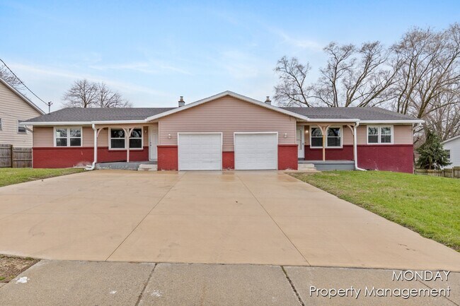 Foto del edificio - 5897 Christie Ave SE
