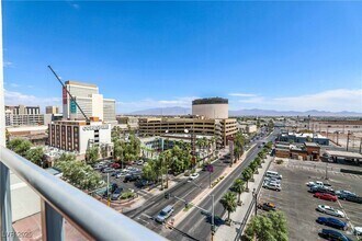 Building Photo - 150 S Las Vegas Blvd