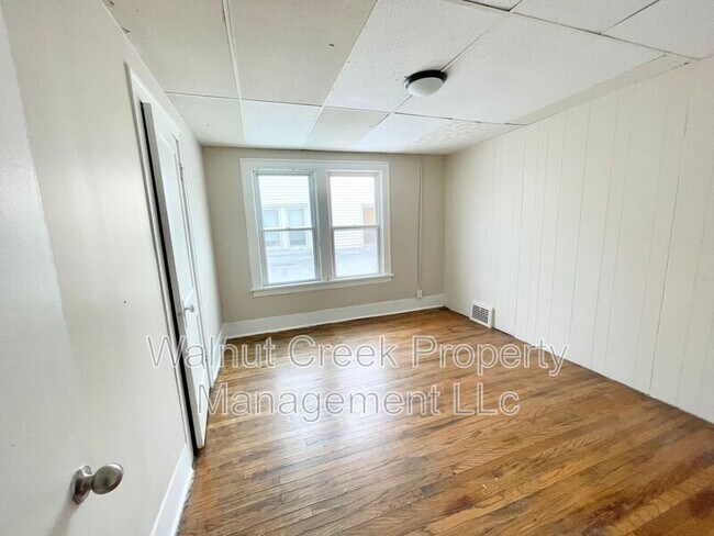 Foto del edificio - 810 E Erie Ave