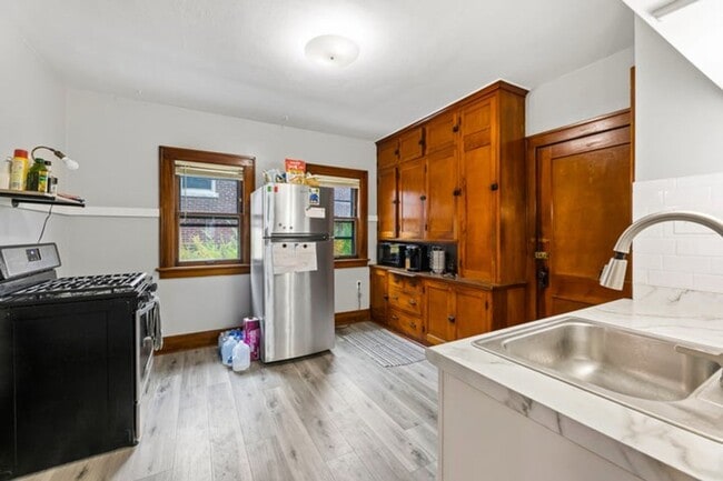 Foto del edificio - 1609 N 57th St