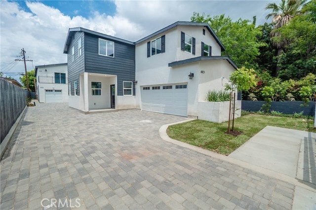 Building Photo - 6823 Live Oak St