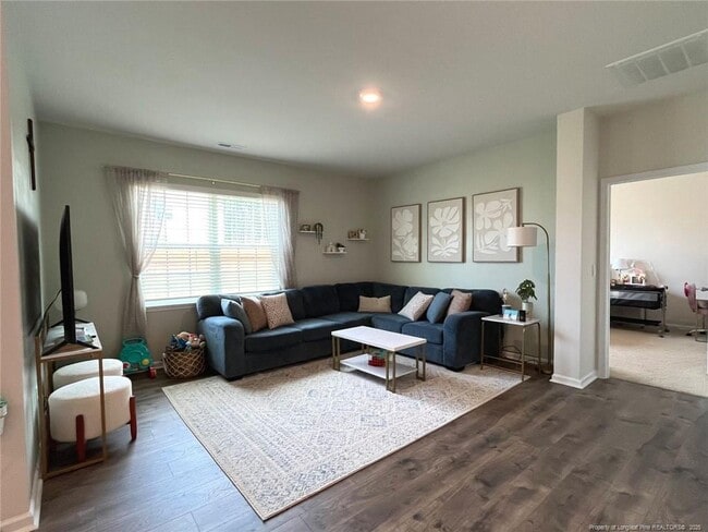 Foto del edificio - 1024 Shoreline Dr