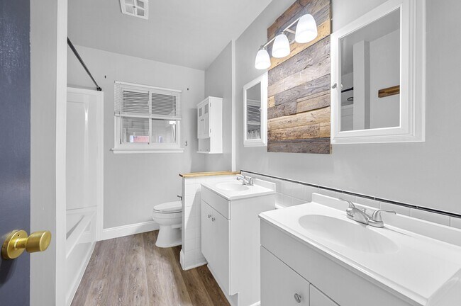 Foto del edificio - 2243 Common Rd