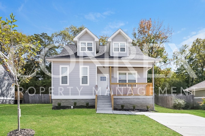 Primary Photo - Gorgeous 3 Bedroom Home with Great Locatio...