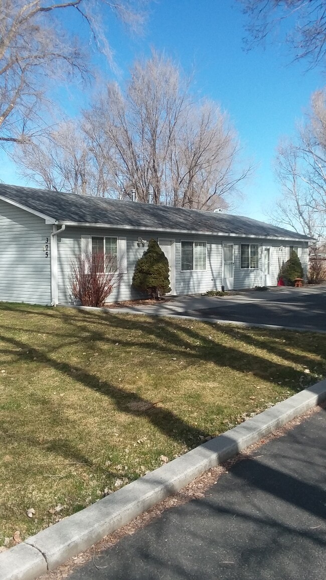 375 W Pine St