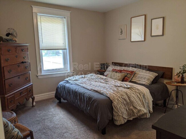 Foto del edificio - 4933 Loughborough Ave