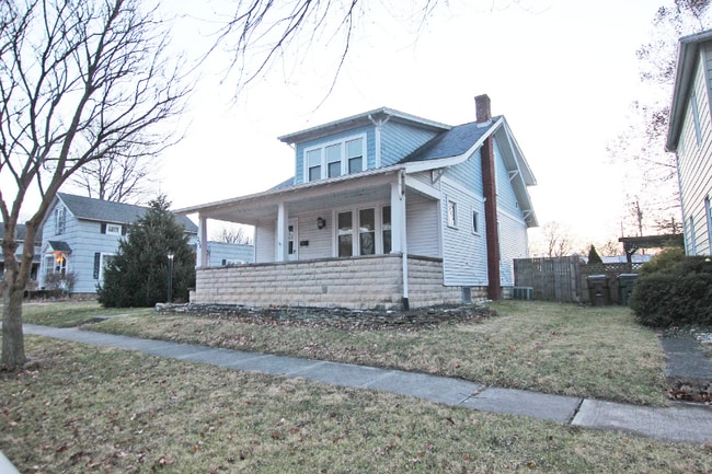 Building Photo - 228 Hedges St