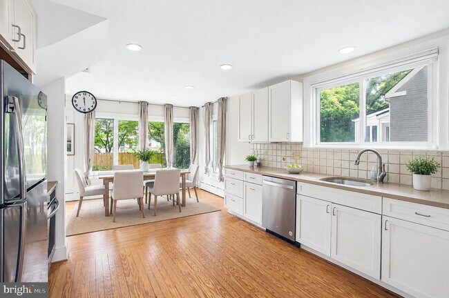 Foto del edificio - 4602 De Russey Pkwy