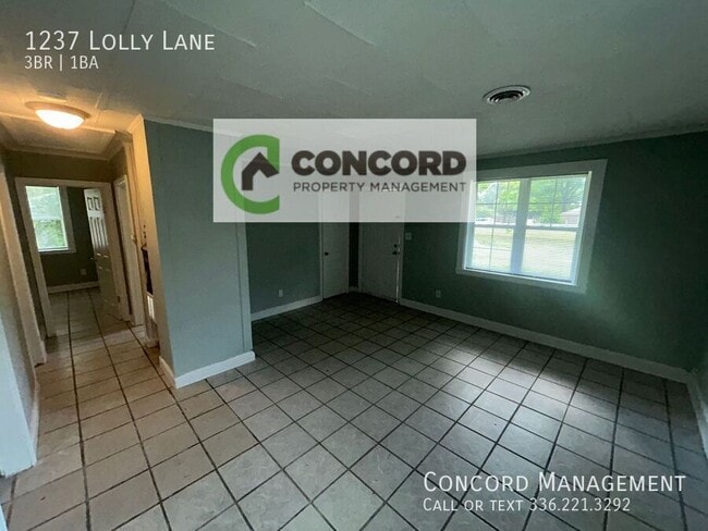 Building Photo - 1237 Lolly Ln