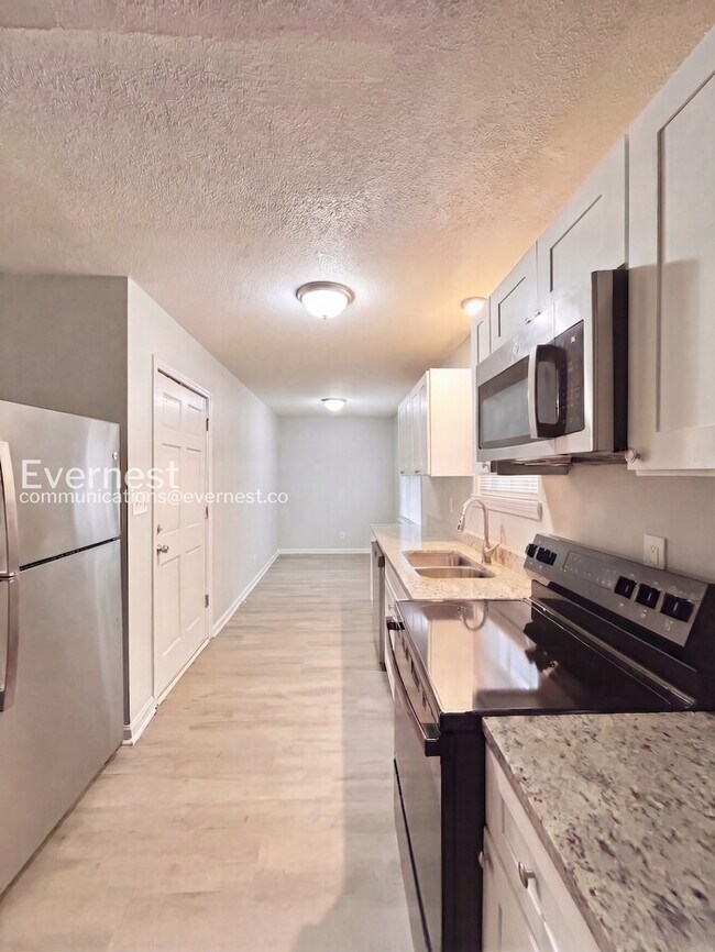 Foto del edificio - 4365 Stonewall Tell Rd