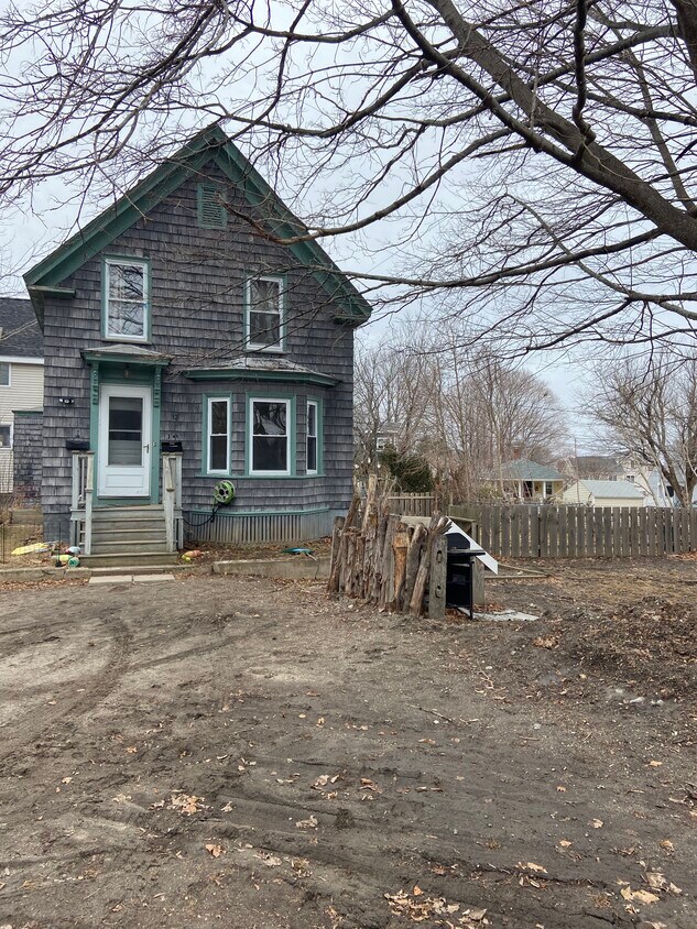 Primary Photo - 12 Garden Ln
