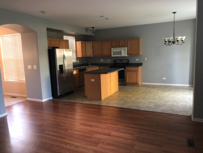 Building Photo - 1418 Remington Ln