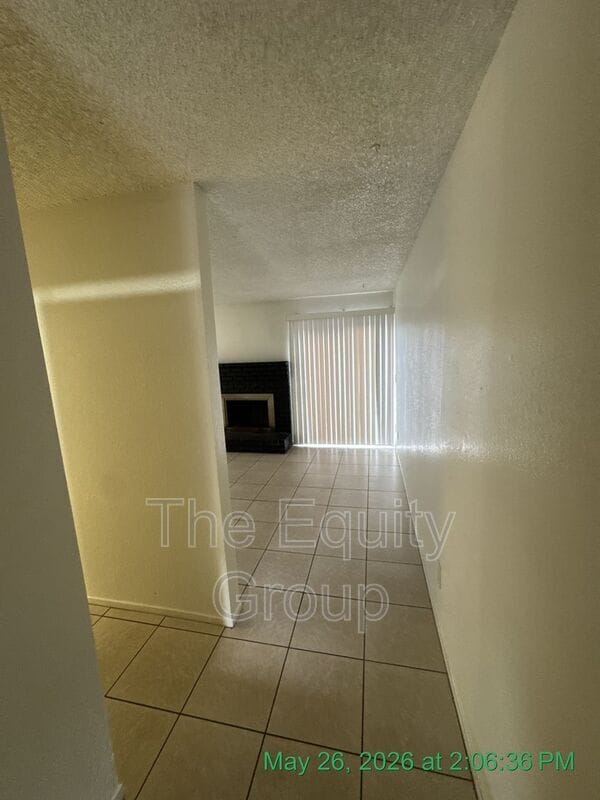 Foto del edificio - 3525 S County Center Dr