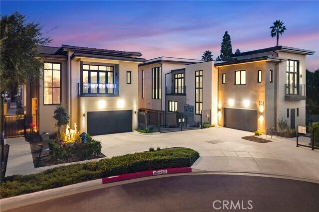 Building Photo - 505 N Santa Anita Ave