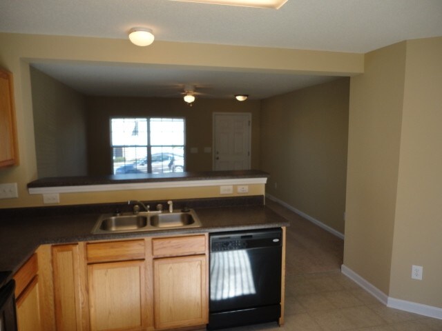 Building Photo - 3604 Marshlane Way