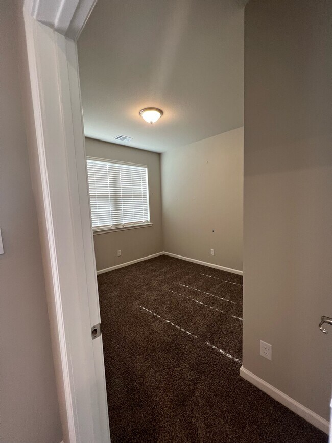 Foto del edificio - 48521 Red Fox Dr