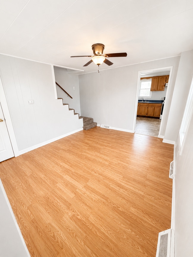 Building Photo - 314 3rd Ave