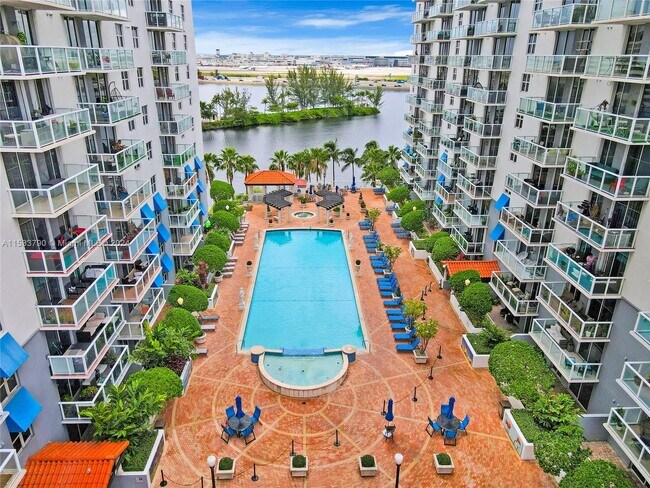 Foto del edificio - 5091 NW 7th St