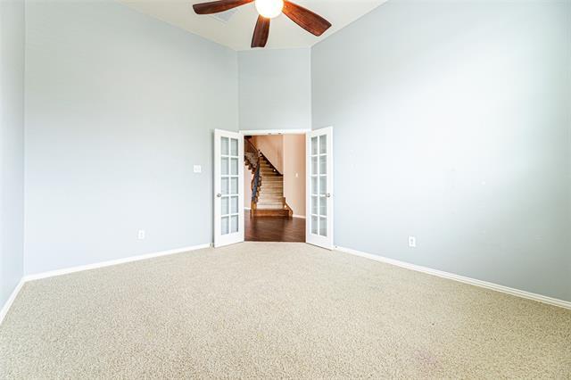 Foto del edificio - 6305 Canyon Crest Dr