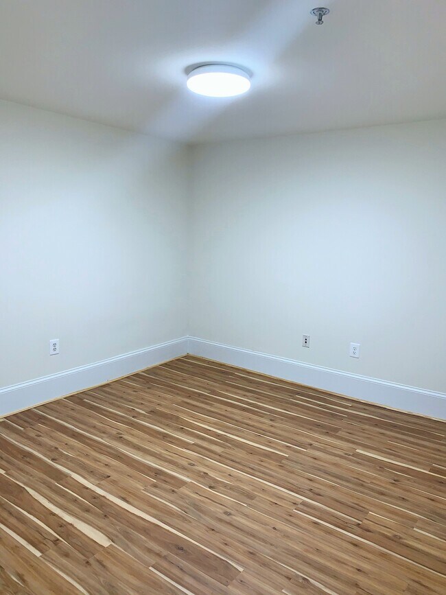 Building Photo - Warder Mansion