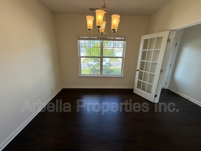 Building Photo - 479 Brinkleys Way